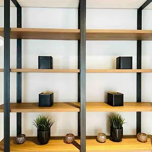 Marques De Pombal Flat A Great Locations Center Lisboa
